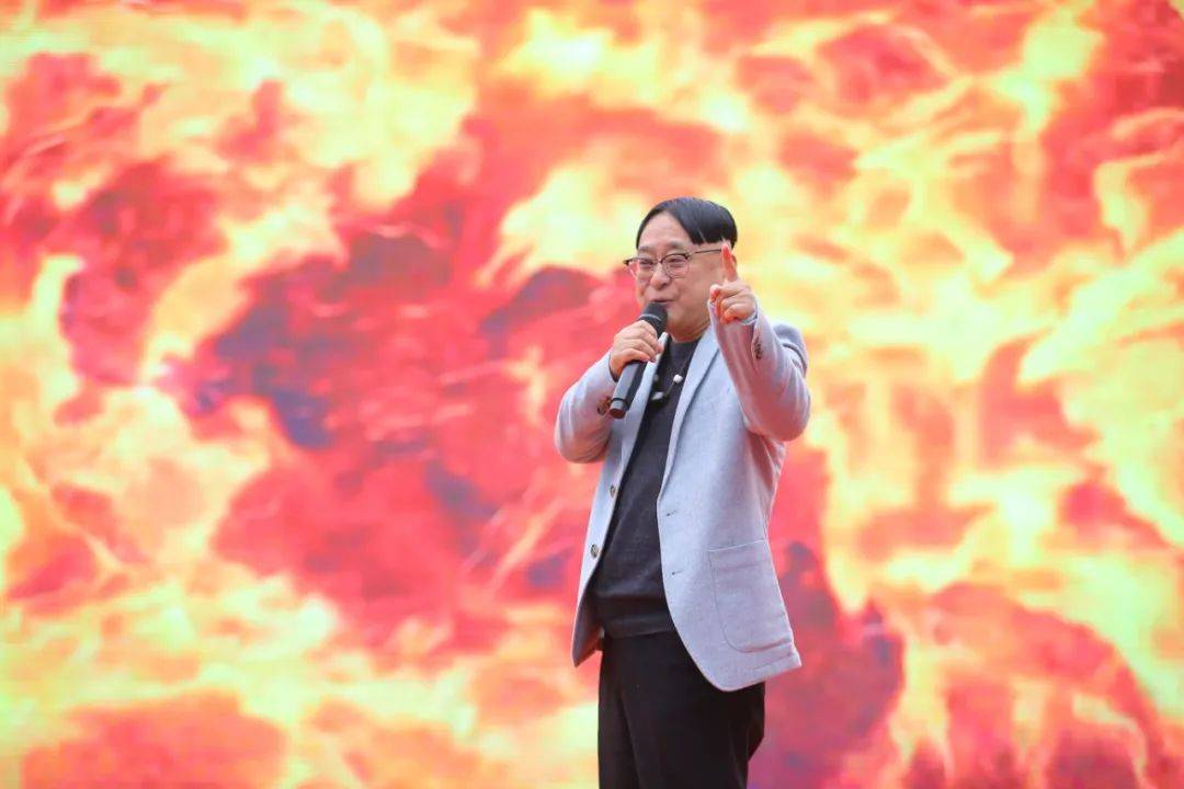 阆中七里新地标正式亮相!笑星王宝器现场助阵,还有.