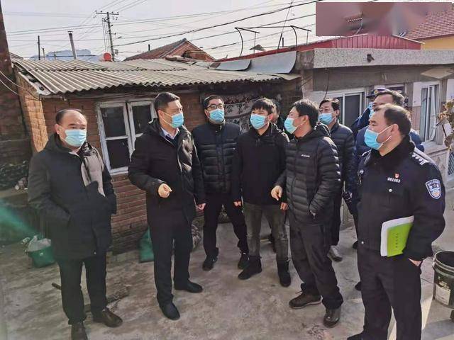 针对当前安全管理工作,镇长赵军提出四点要求:一是坚持问题导向