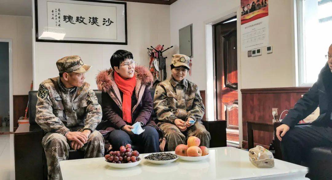 陈芳指出,维稳戍边是兵团的看家本领,要牢固树立长期作战思想,不松劲