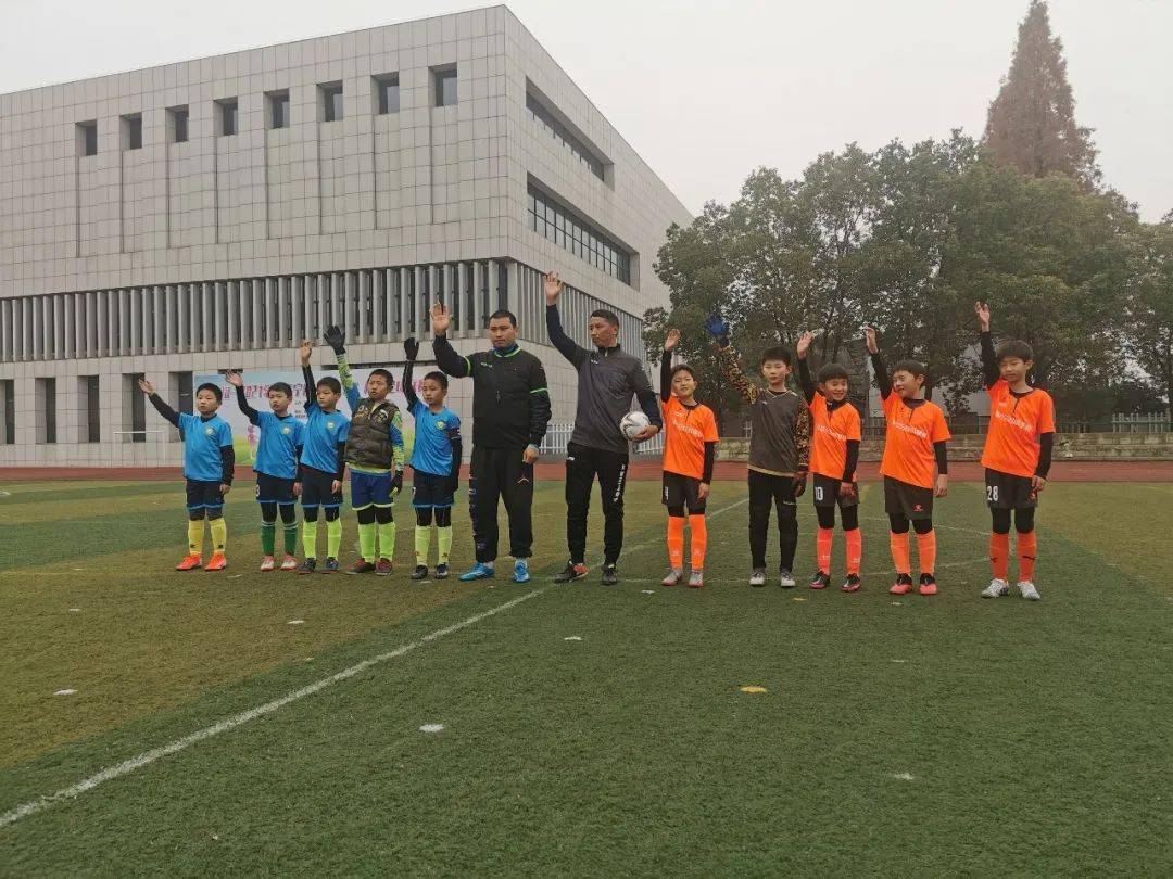【小学部】梅花香自苦寒来 | 小学部足球队的参赛故事