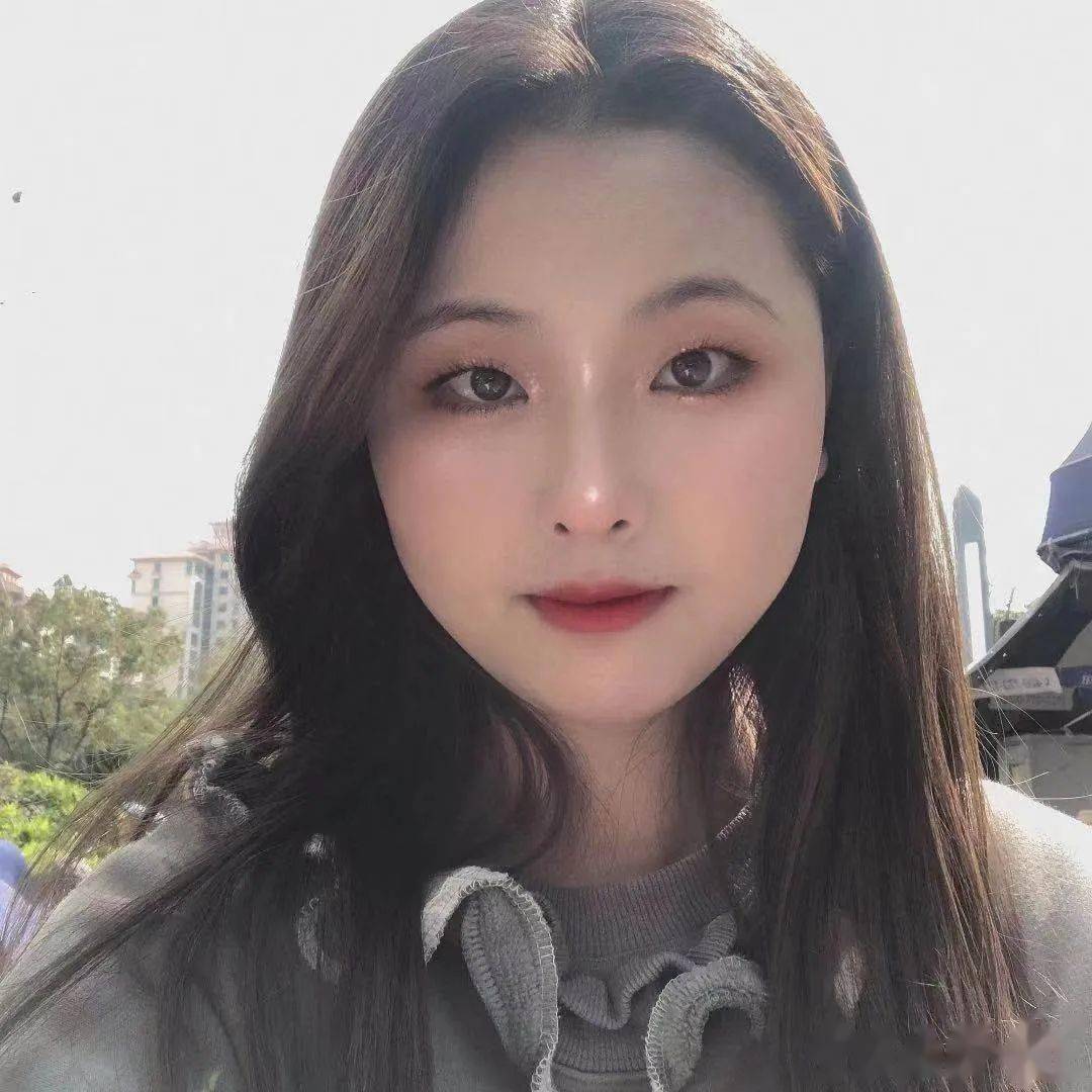 爱的回馈 父亲主动捐献女儿器官 女儿王淑大学毕业后,考取了教师资格