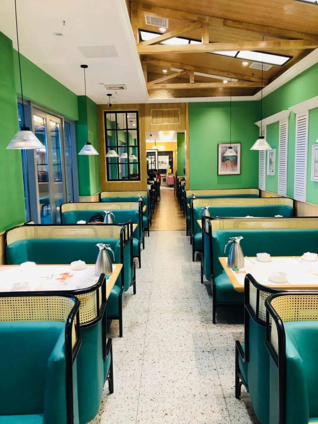 我家小馆口方香599元享价值186元的3人套餐老坛酸菜鱼老家千切鸡培根