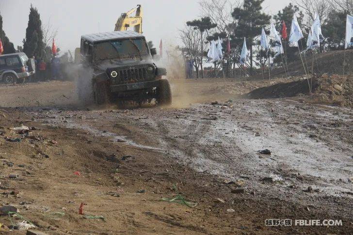 众恒杯汽车场地越野赛山东20联队暨青岛越迷越野俱乐部年会