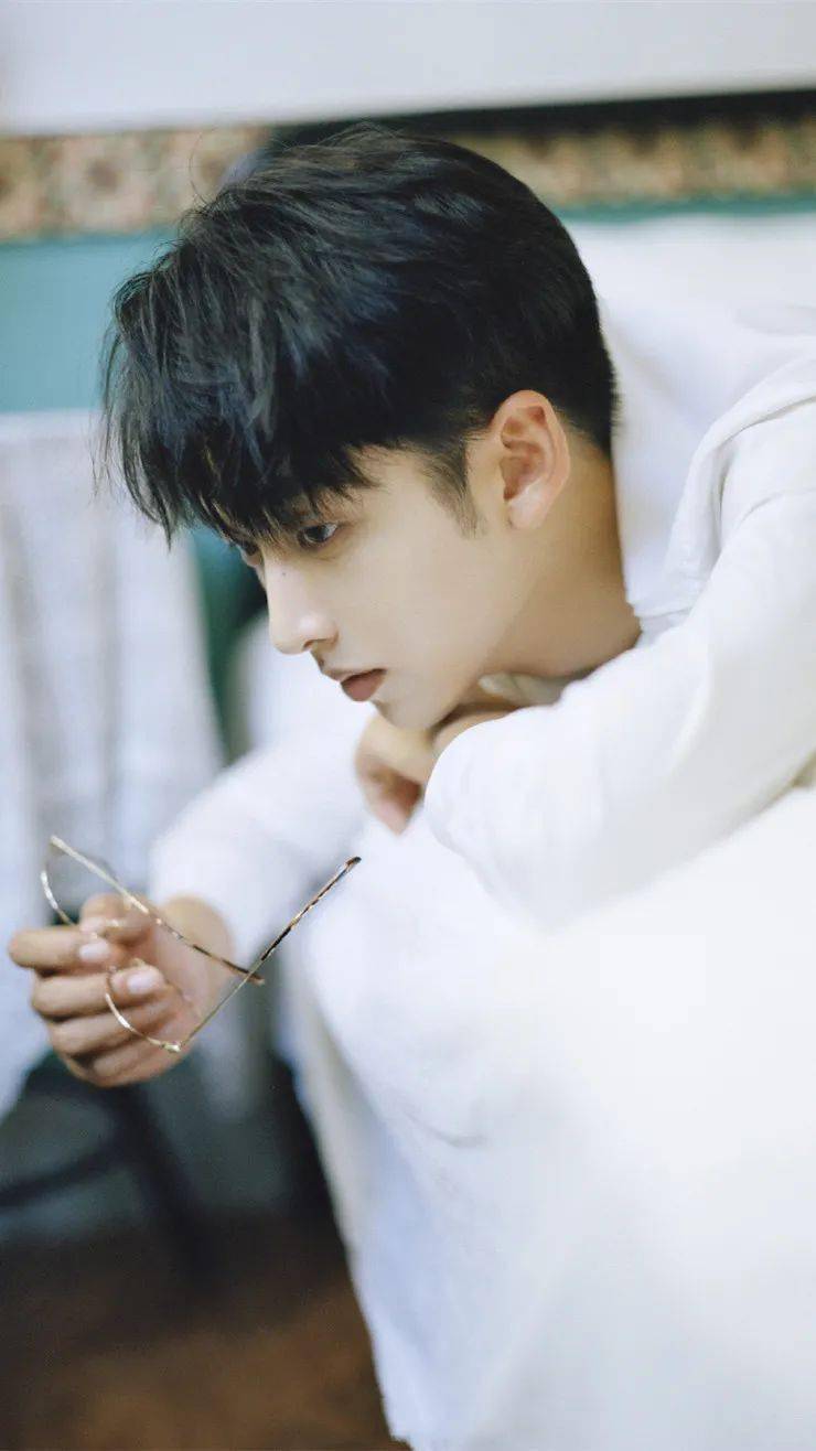 【手机壁纸】齐思钧