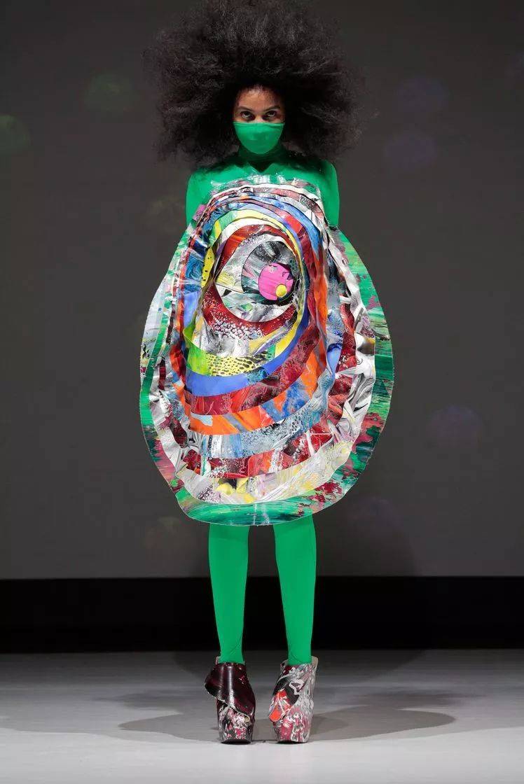 一眼惊艳3d打印技术的仿生植物叶脉服装时尚与艺术前卫兼具