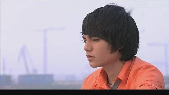 铠甲勇士小天不愿意相信柚子就是藏修者体内还藏着幽冥魔