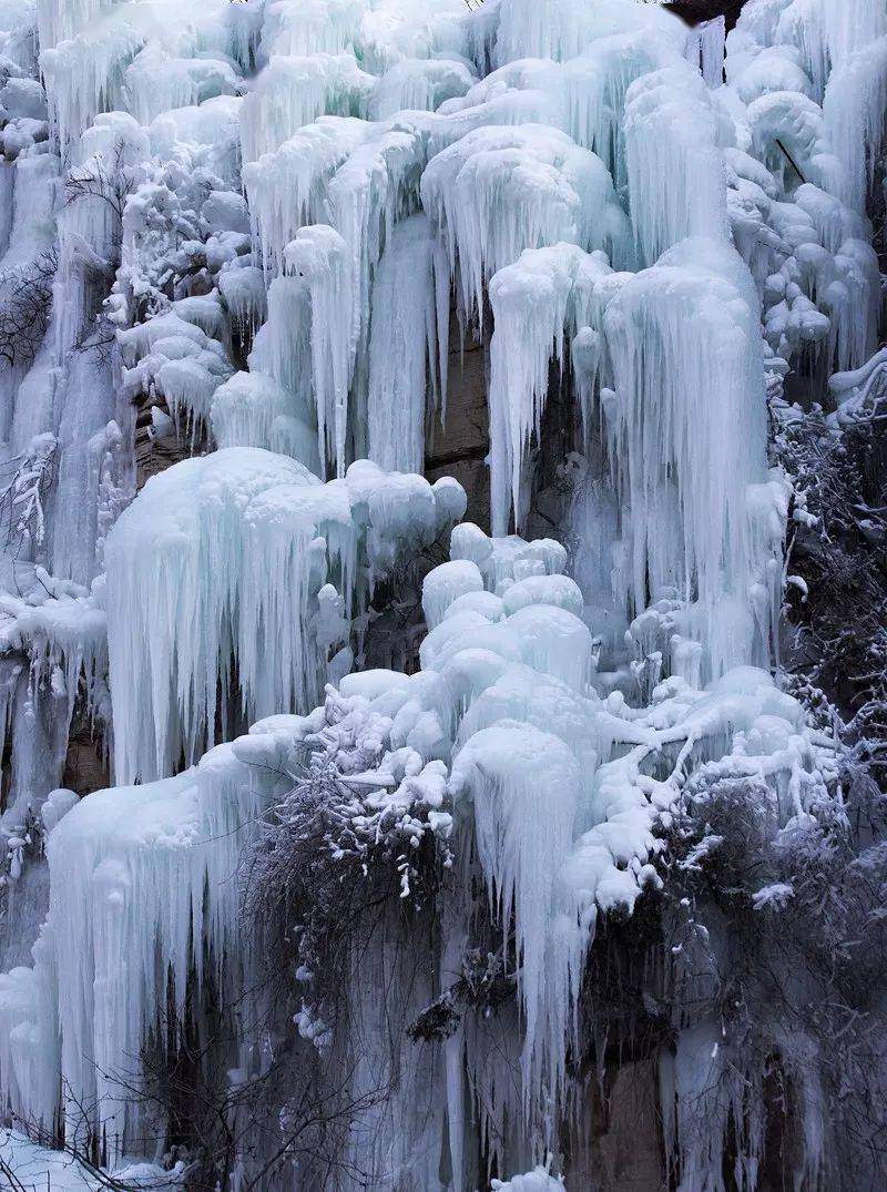 冰瀑冰挂雪景来青州带你见证冬的魅力