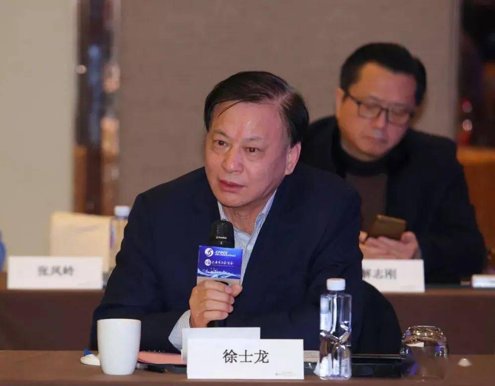 上海万杰党支部书记总经理翟杰出席上海市江苏商会学习中央经济工作