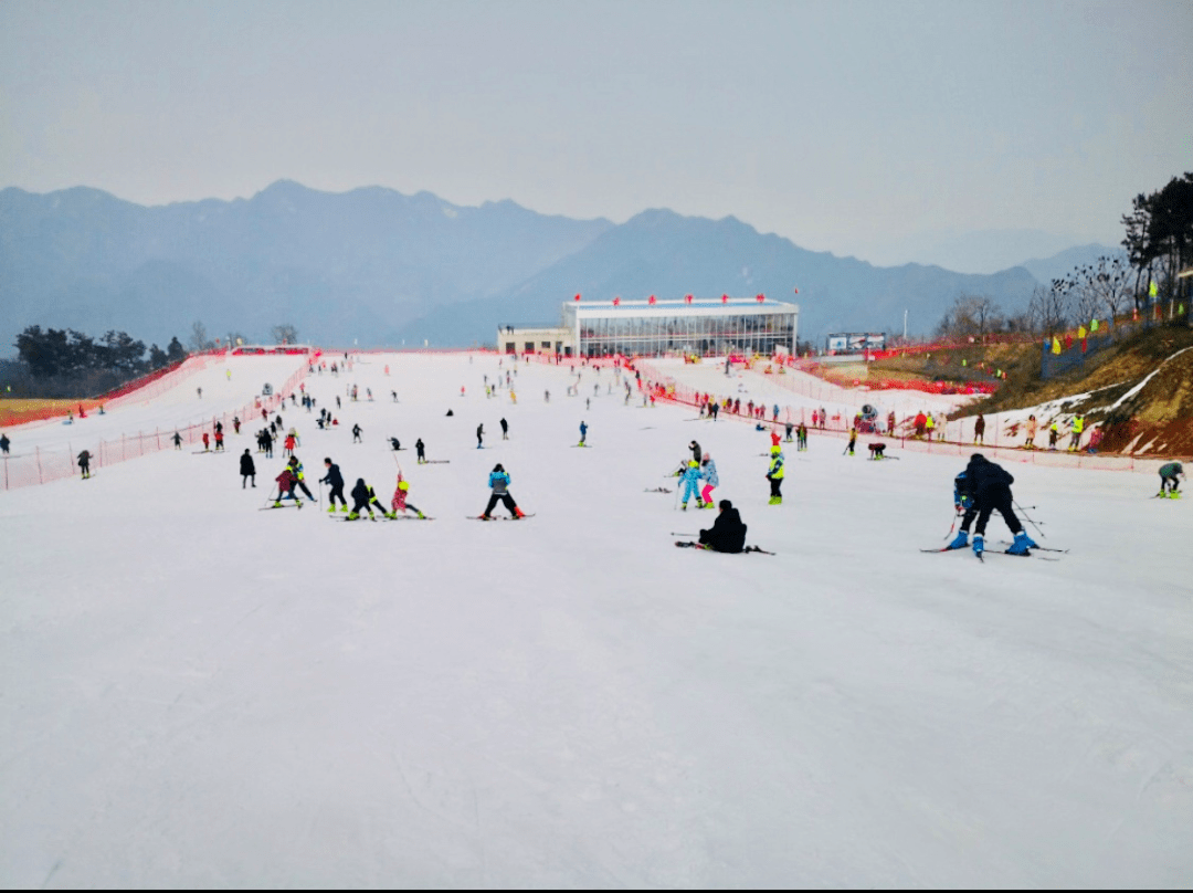 保康梅花寨滑雪场图片