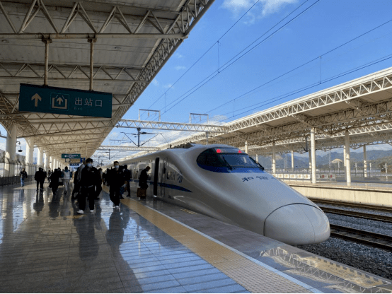 好消息苍南动车站新增5躺列车