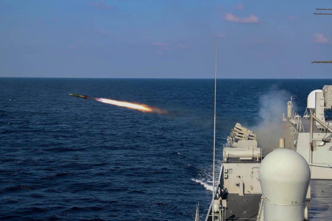 看护航官兵亚丁湾开训