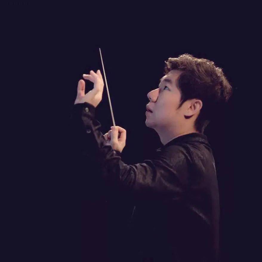 赵浩廷 指挥现任北京市戏曲艺术职业学院青年教师,管弦乐团指挥.