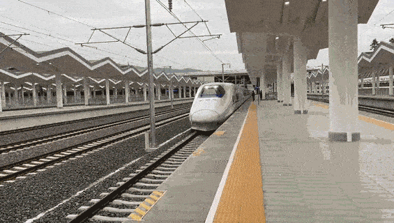 厉害了！广元旅游宣传片亮相全国230组动车高铁