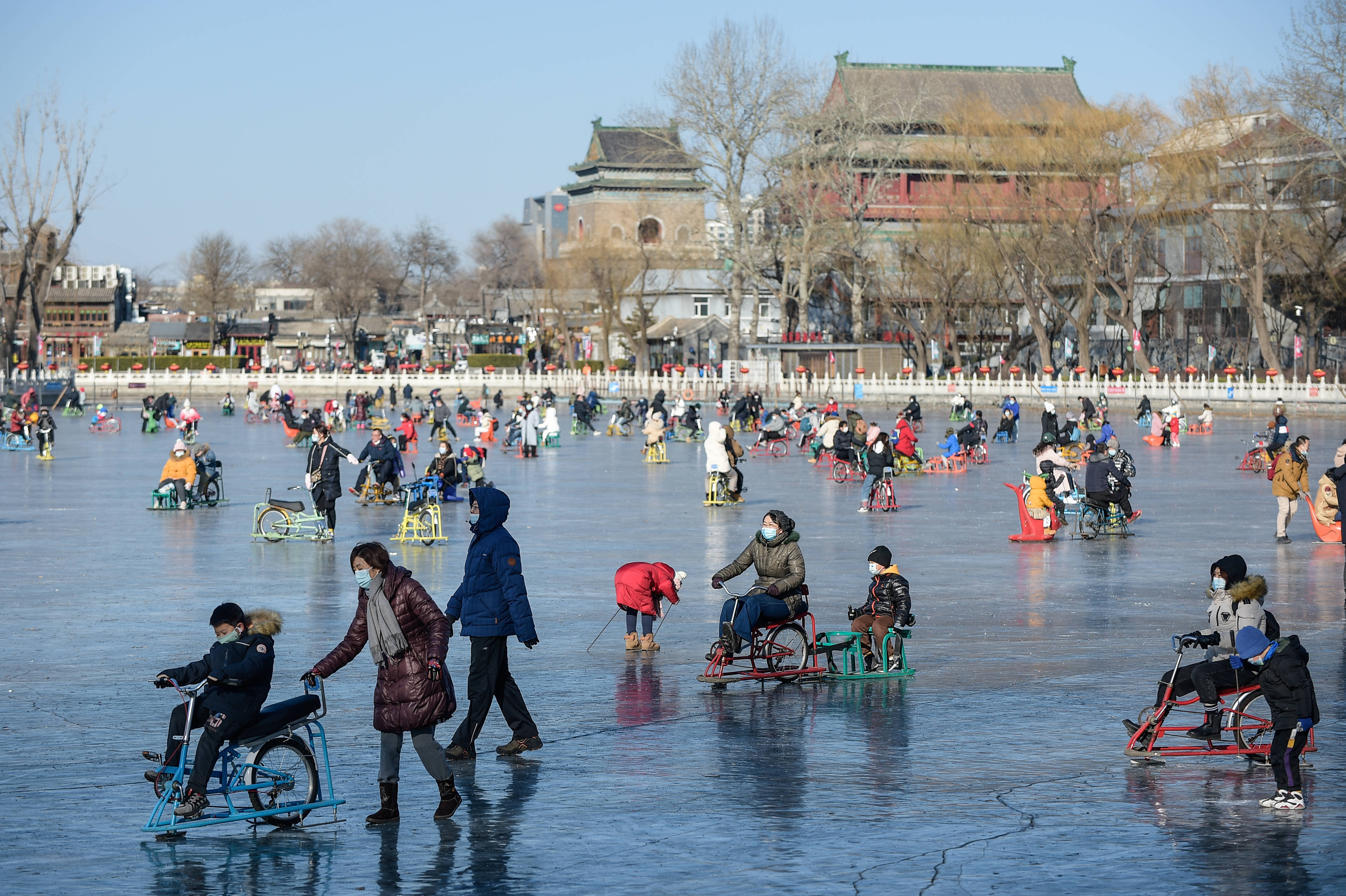 北京什刹海冰场对外正式营业