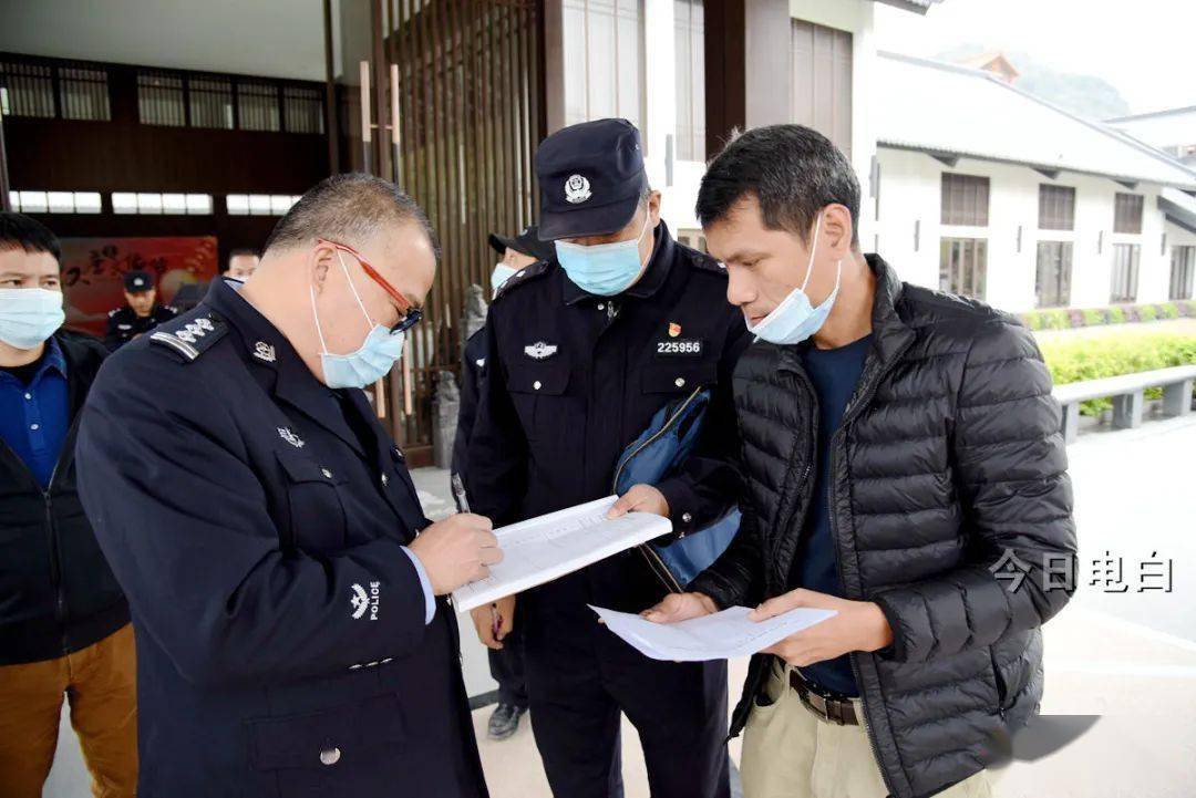 首个警察节龙木兴带队检查安全生产工作