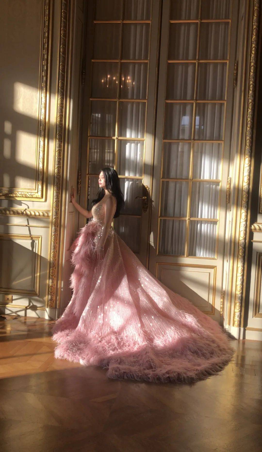 忍不住疯狂感慨,他们的人生也太令人羡慕了_谢霆锋