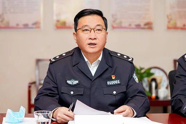 隔空送关怀云端传真情