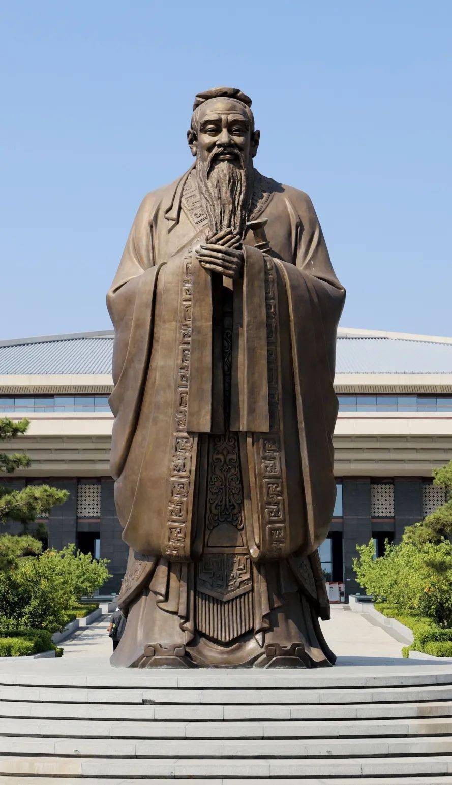 孔子博物馆曲阜市孔子博物院,位于山东省曲阜市孔子大道100号,是为了