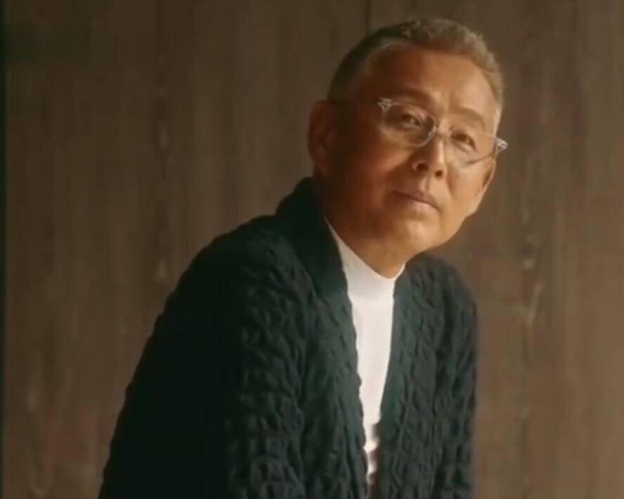 叶谨言第一次见朱锁锁穿得满身钥匙这细节真的满分缘分到了吗