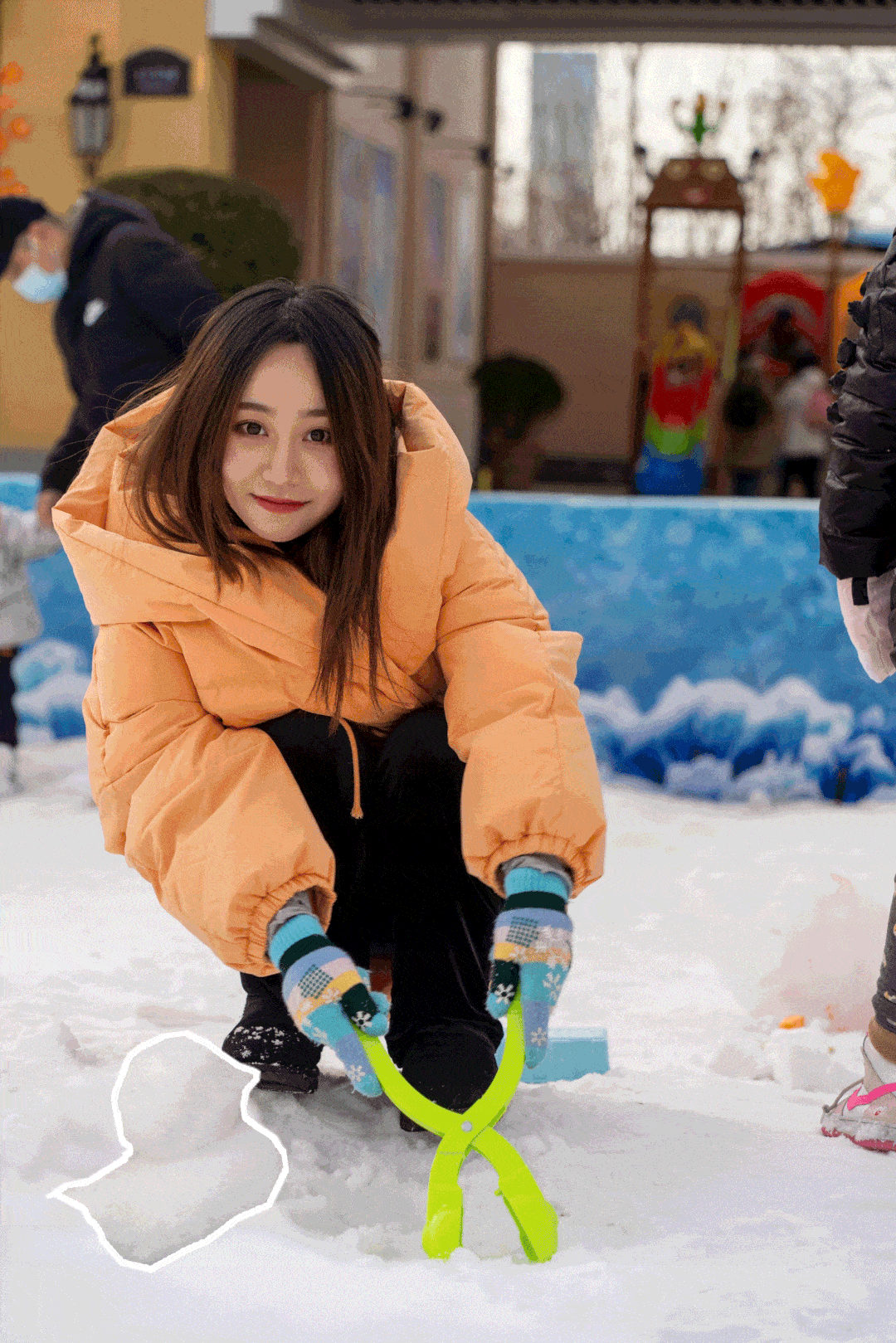 这里有北京zui高的7米雪道在园区建了一个超大的雪乐园花乡奥莱为满足