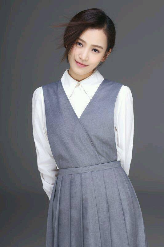 《上阳赋》章子怡的丫鬟玉秀,不仅是冯女郎,艺名也是冯小刚取的_隋源