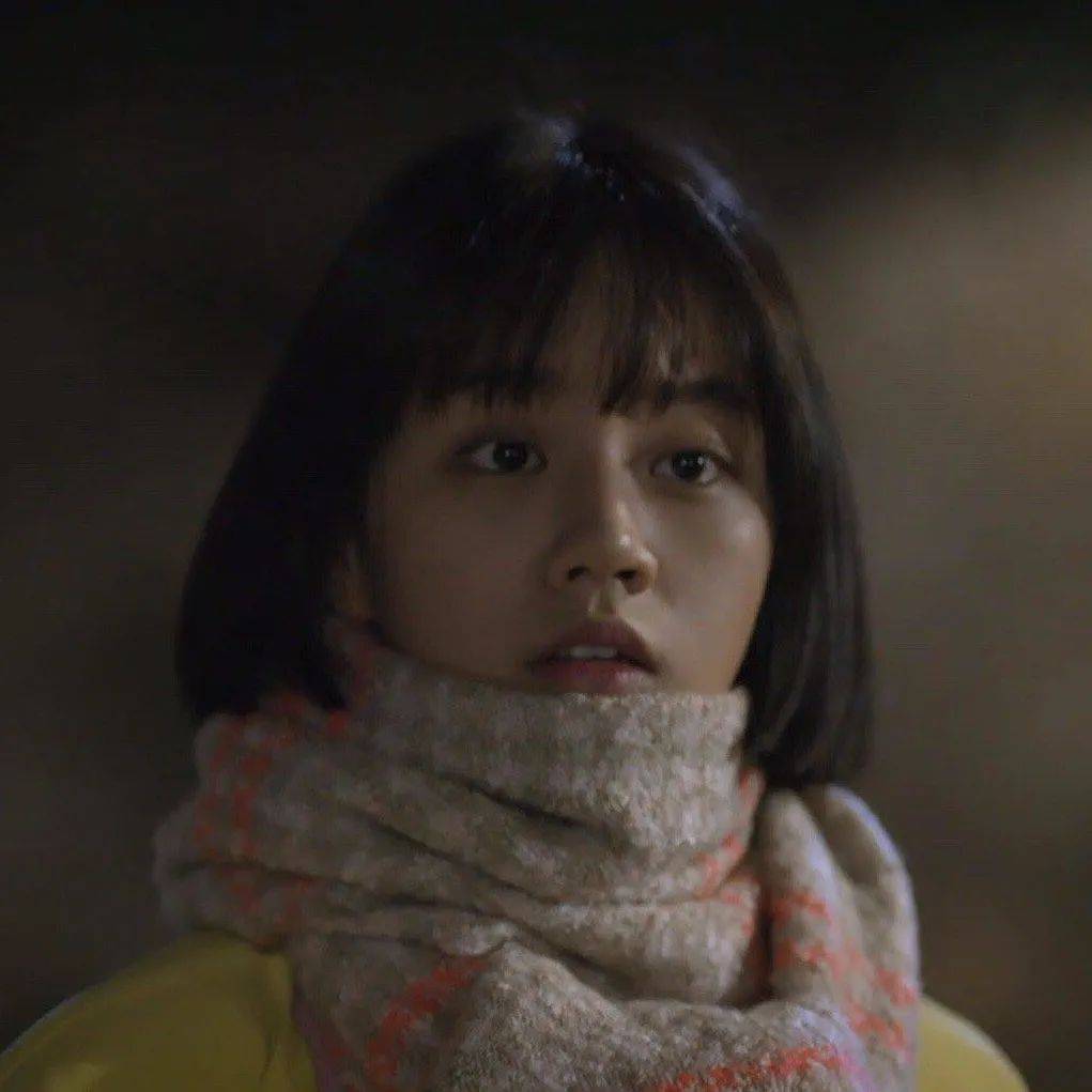 雪地里大声喊着"你好吗,我很好"的中山美穗,黑色短发遮住眼睛,《情书