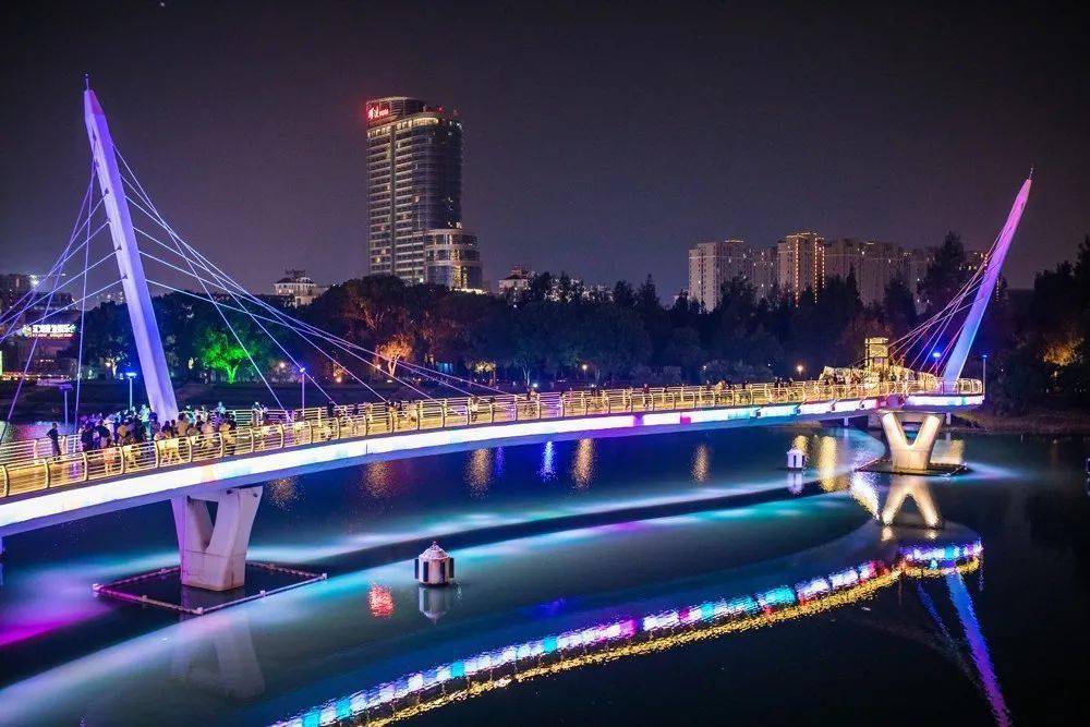 我在黄岩过大年这个春节我们想以家人的名义请你留下