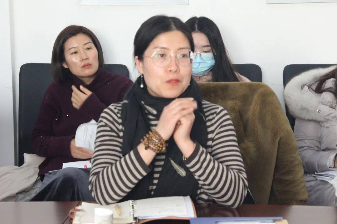 心理老师朱文婷从基本信息,家庭背景,主要问题,问题概要,心理老师评估