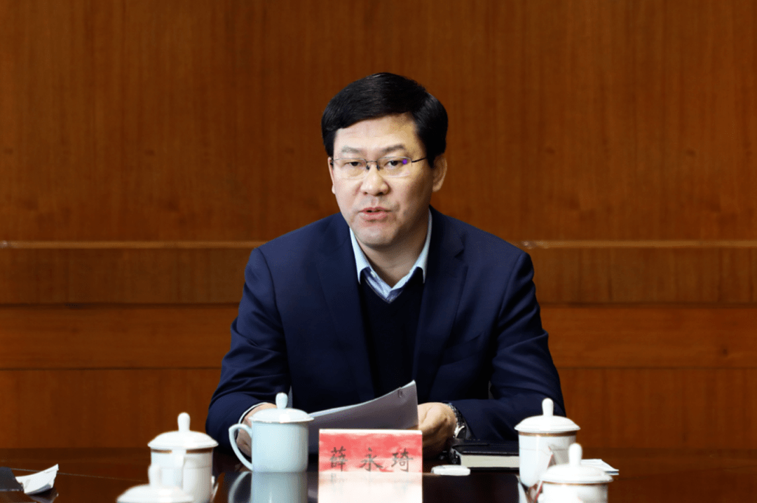 薛永琦主持召开运城机场改扩建工程专题推进会