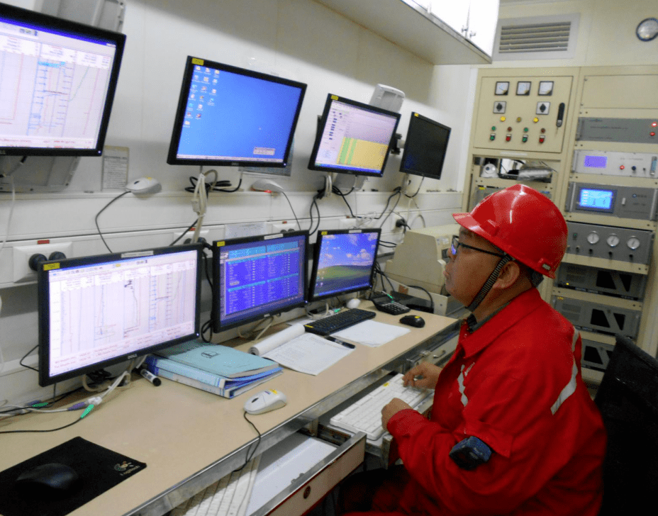 收到新年第一封表扬信——华北石油工程hb096录井队施工的真页3井获甲