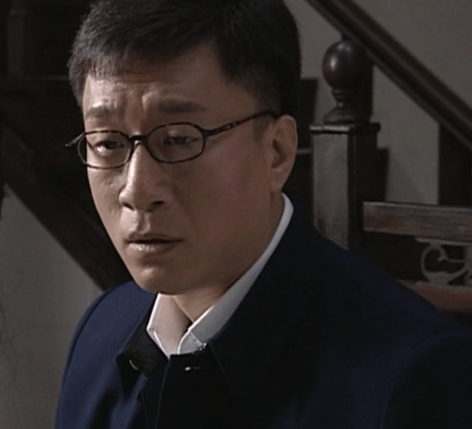 从《潜伏》中的两场交易的对比中看到了国民党必败的结局_余则成