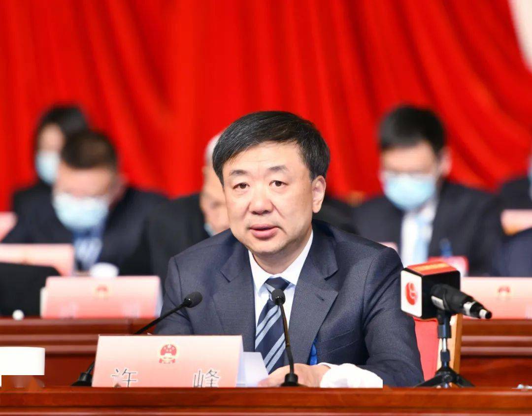 今天市委书记交给代表们一份江阴五问考卷