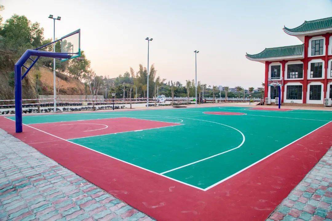 葵潭这灯光篮球场正式建成啦请看照片