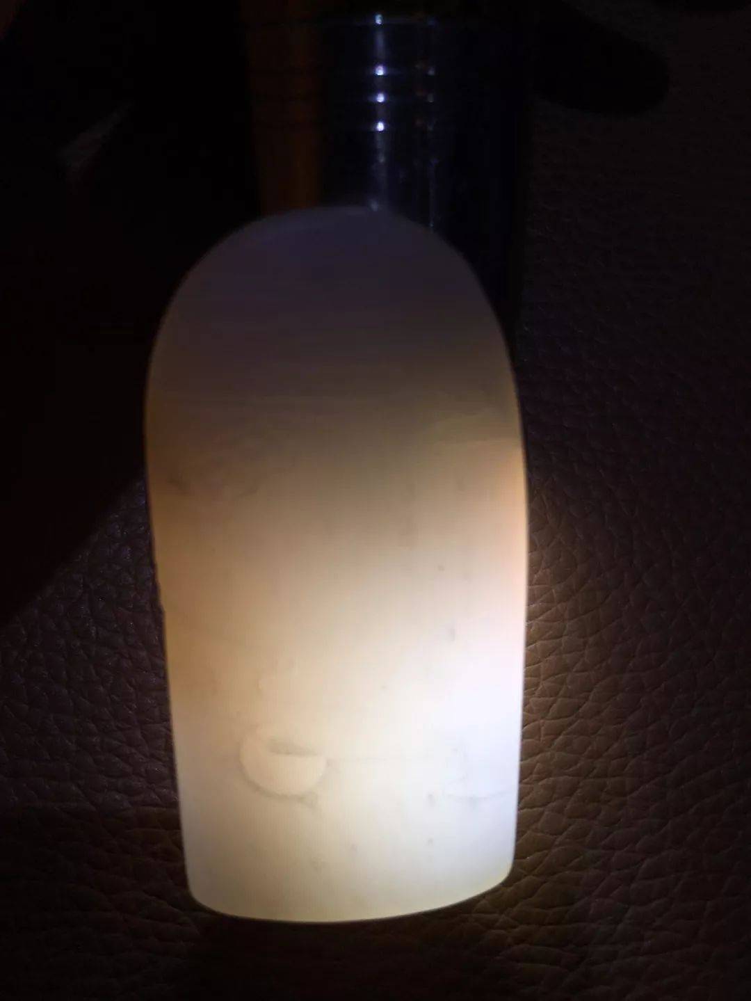 大师,你帮我看看这块玉的结构好不好!_和田玉