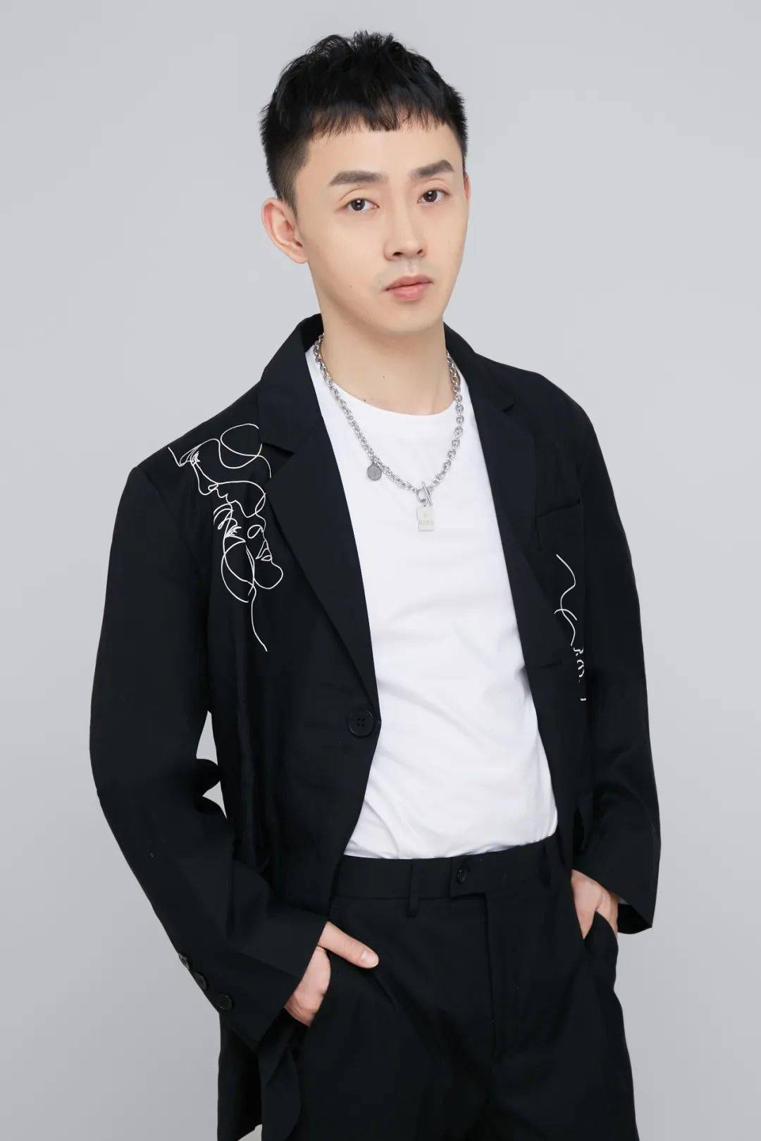 0123歌手两强争霸周六冠军pk3武汉工程科技学院叶知vs黄冈中学生黄