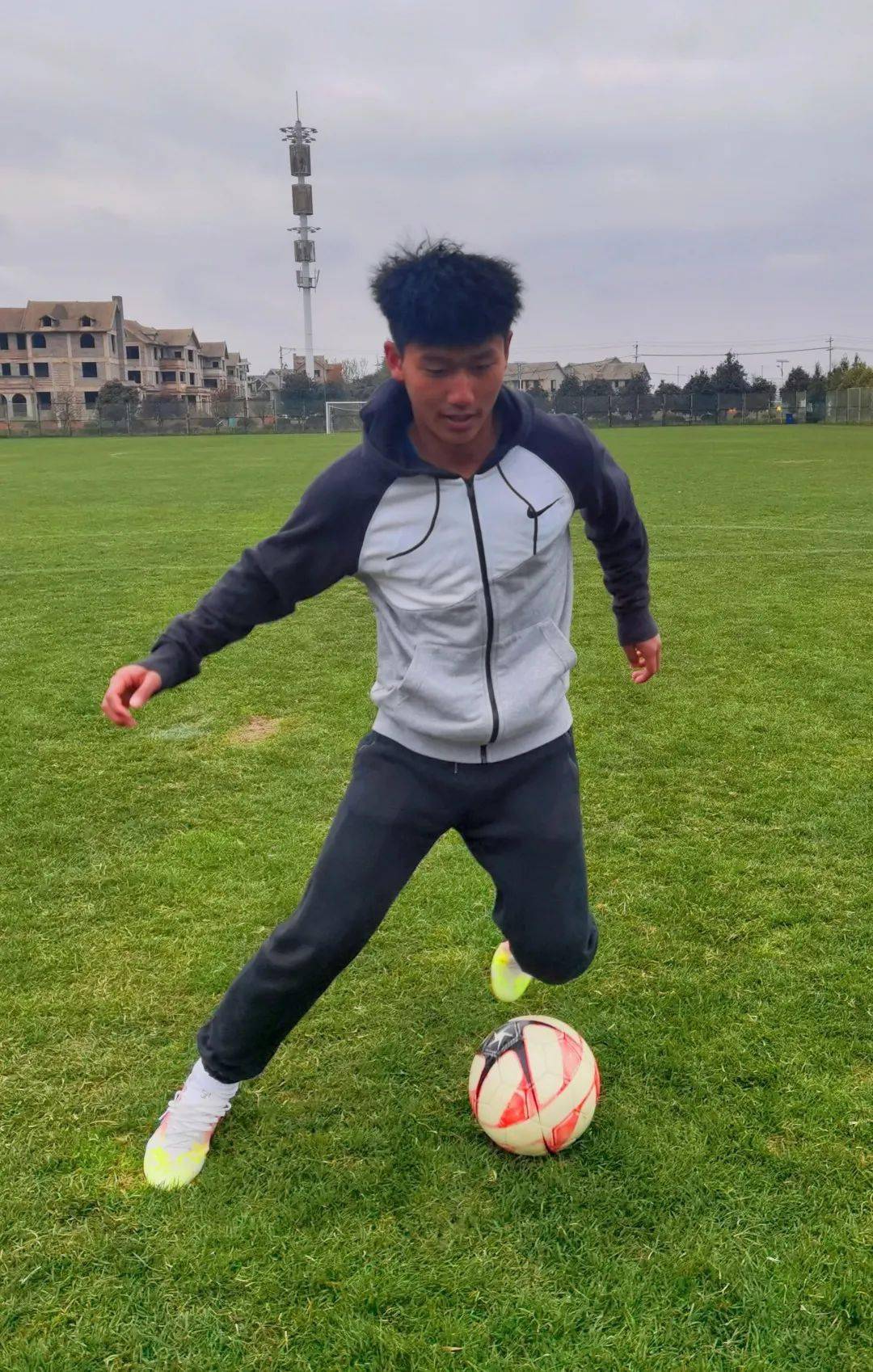 李华茂△李锐峰李华茂,李锐锋,向余望,张海轩为