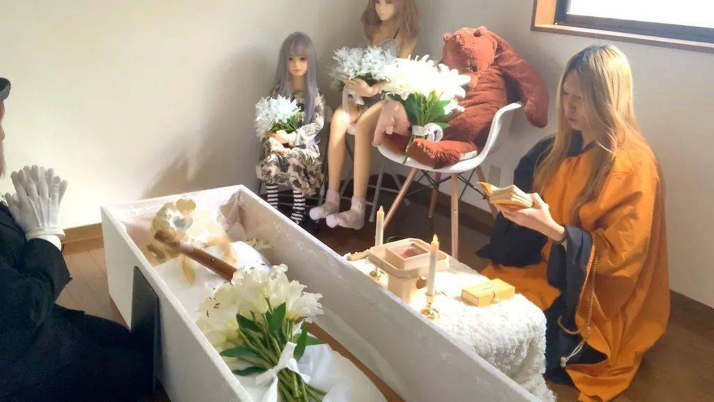 情趣娃娃的葬仪社 曾经举办过真实葬礼的日本动漫角色 力石彻