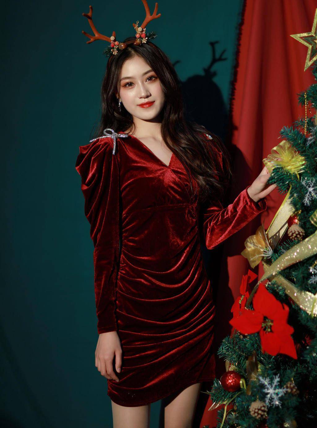 美丽的小鹿姐姐