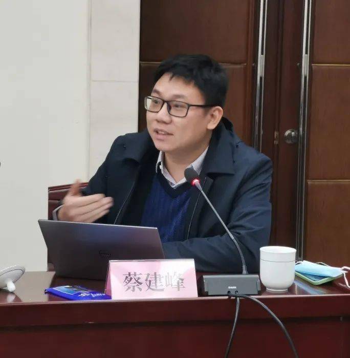 德清县召开2021年第一期亲清直通车政企恳谈会暨新生代企业家座谈会