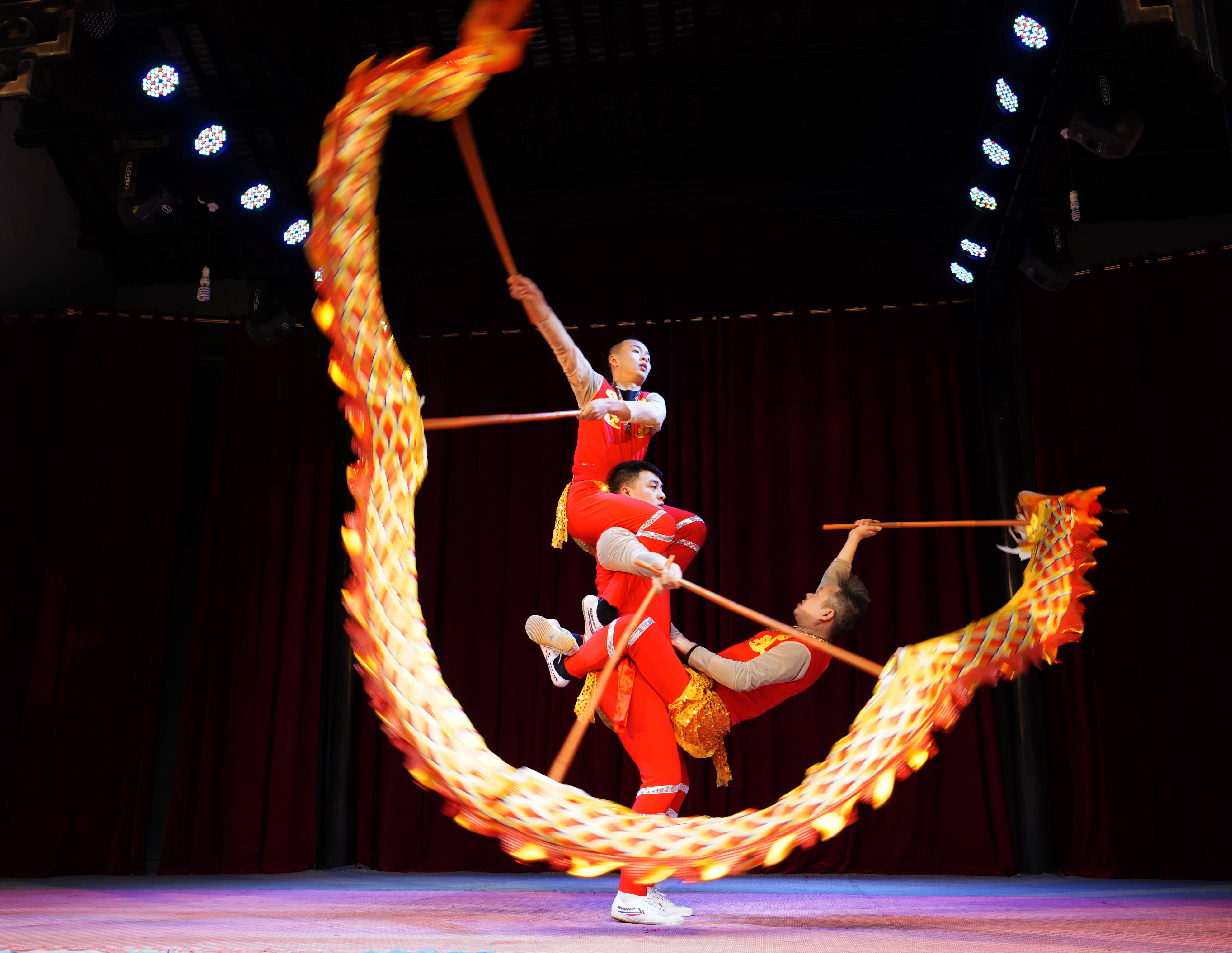 非遗过大年文化进万家江津小彩龙舞