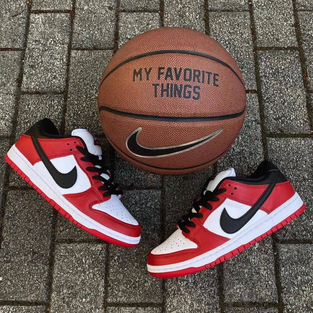 åªè¹­è¹­ä¸è¿å»ï¼AJ1æ éæ¦è¾¹