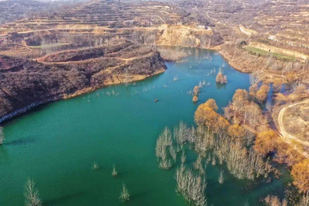 碧波荡漾,一叶扁舟,这样的孟津你见过吗?