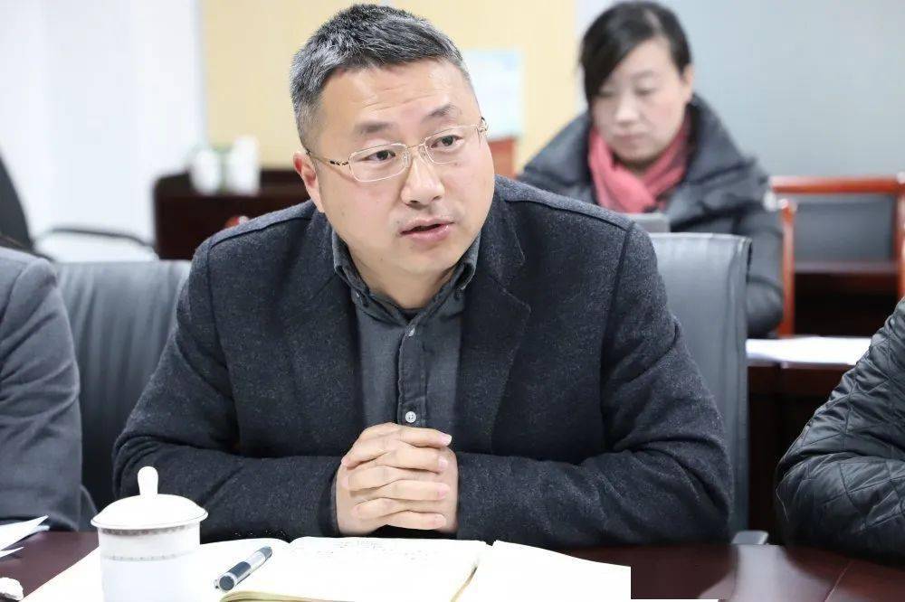 共谋教育高质量发展,区教育局召开"两代表一委员"座谈会_江飞