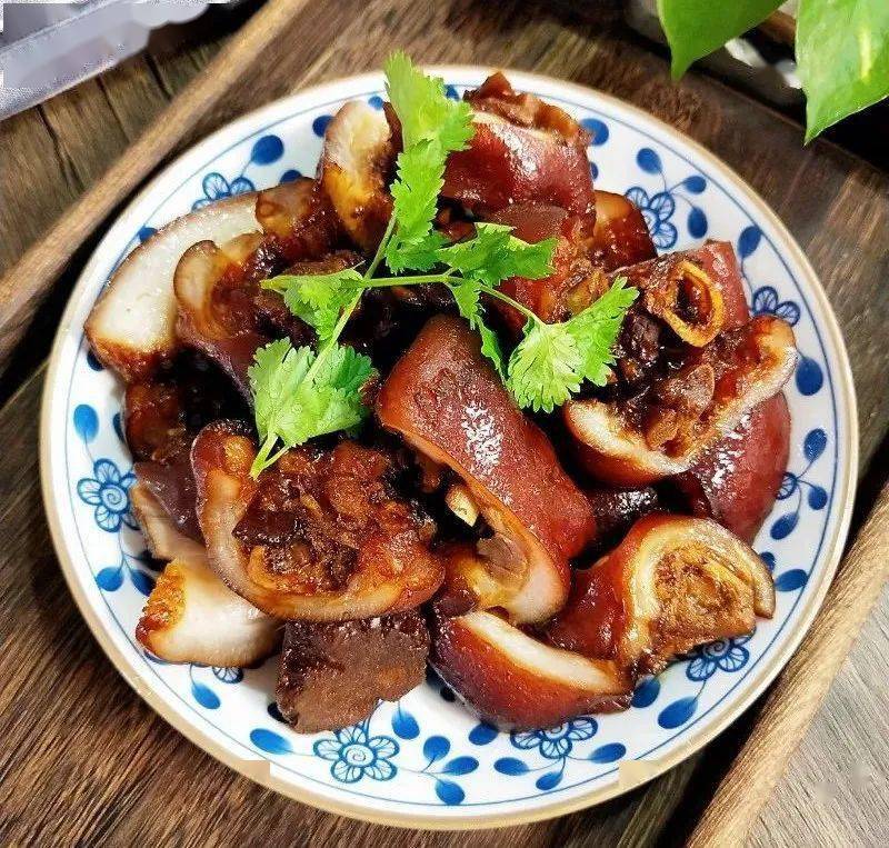 猪脚怎么做才软烂不腻 47d0f41a78824b6c96d51fa96466c5da.jpeg