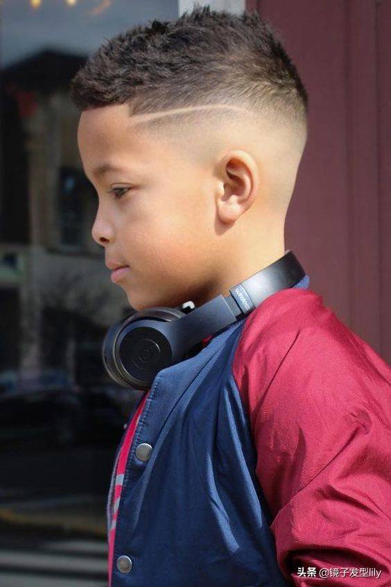 10岁男学生剪什么发型图片