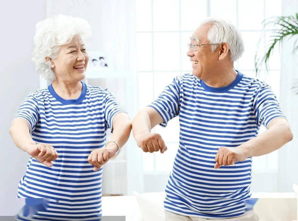 疫情期间老年人居家运动的注意事项