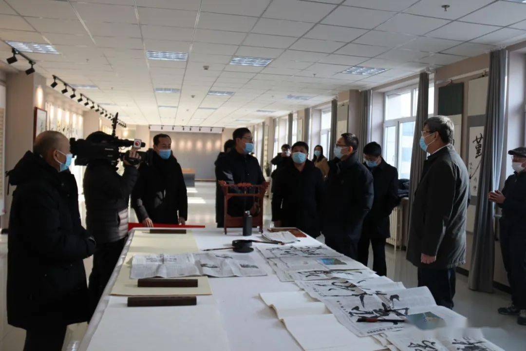 赤峰市委书记孟宪东,市委常委宣传部长杨远新,市委副秘书长樊洪华,市