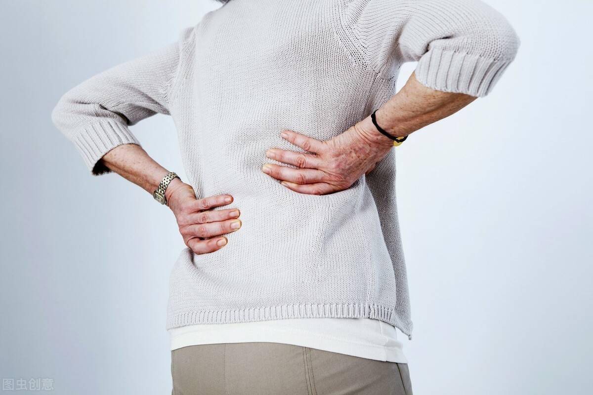 6个引起腰背部疼痛的残酷真相3个动作能缓解及早治疗