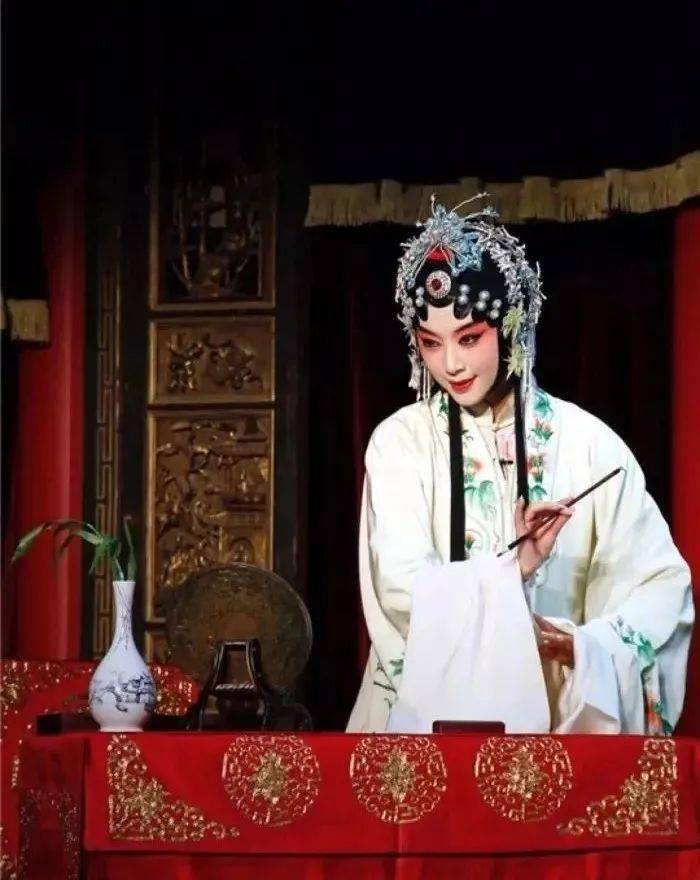 牡丹亭 写得这么美 汤显祖被誉为东方莎士比亚 写真