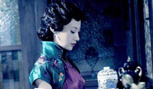 欲女余美颜:4年睡3000人,文人边骂边抢她的《摩登情书》